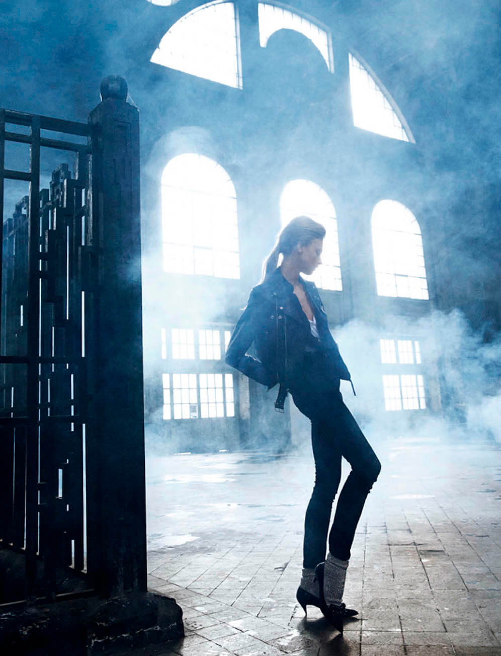 Anna Selezneva en Madrid fotografiada por Mario Sierra para una editorial de moda