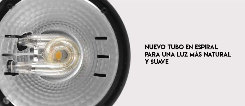 Cabeza Godox H200R junto al flash AD200 Pro