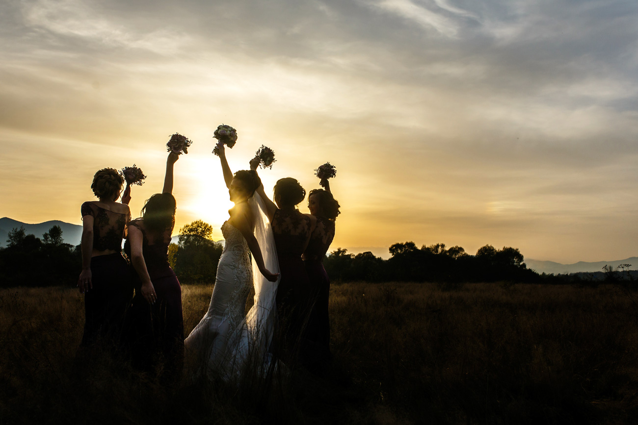 Novia fotografiada a contraluz