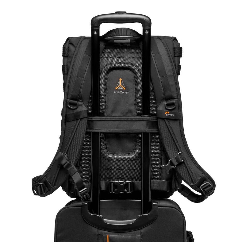 Mochila fotográfica Lowepro ProTactic BP 300 AW II