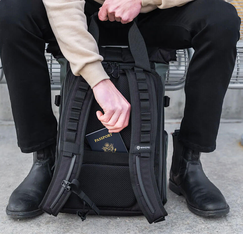 WANDRD Prvke bolsillo secreto Mochila WANDRD Prvke con bolsillo oculto seguro para pasaporte, dinero y documentos