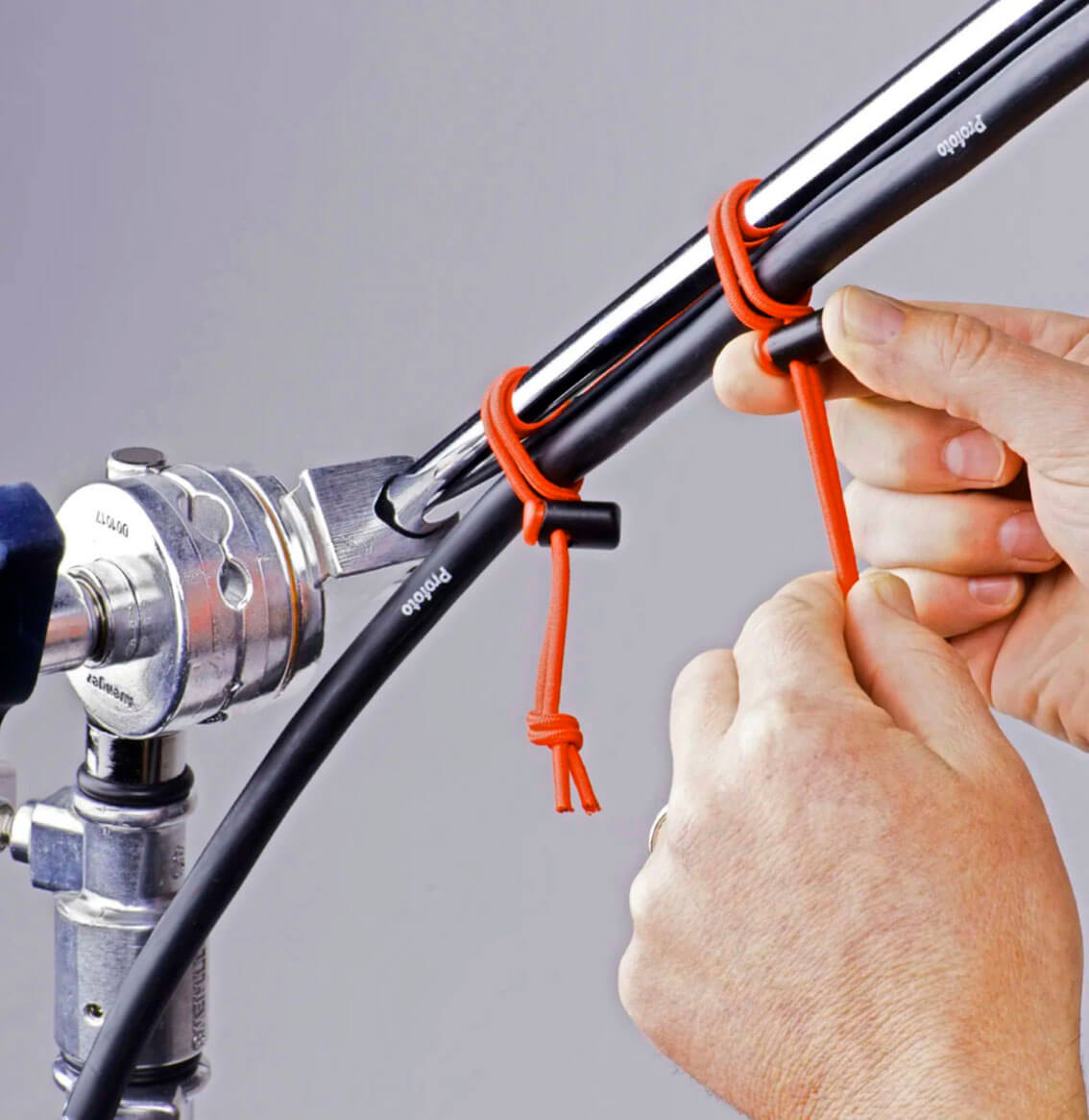 Think Tank Red Whips™ V2.0 – Accesorios versátiles para organizar cables de fotografía