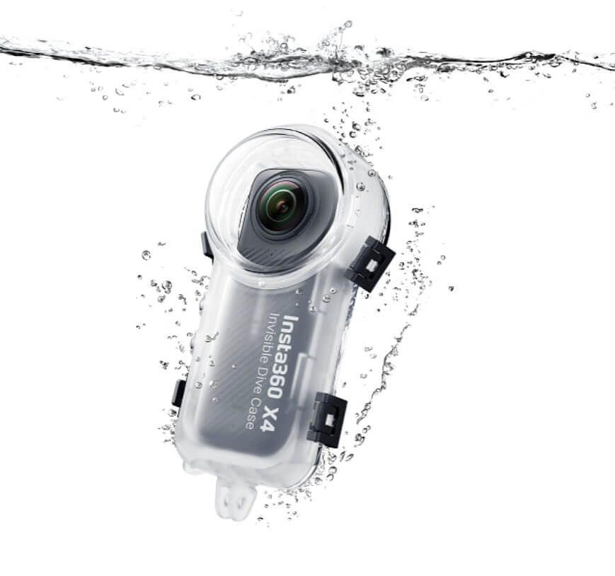 Insta360 X4 con carcasa invisible sumergible, ideal para grabaciones bajo el agua
