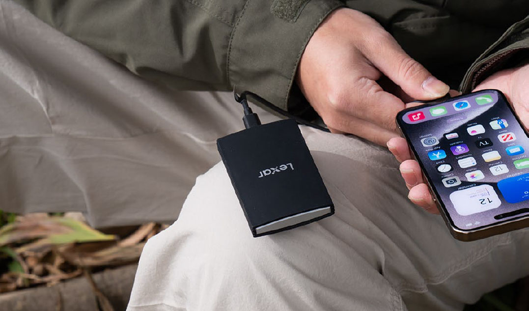 Lexar ARMOR 700 SSD portátil: compatible con Apple ProRes, ideal para grabación 4K y videógrafos