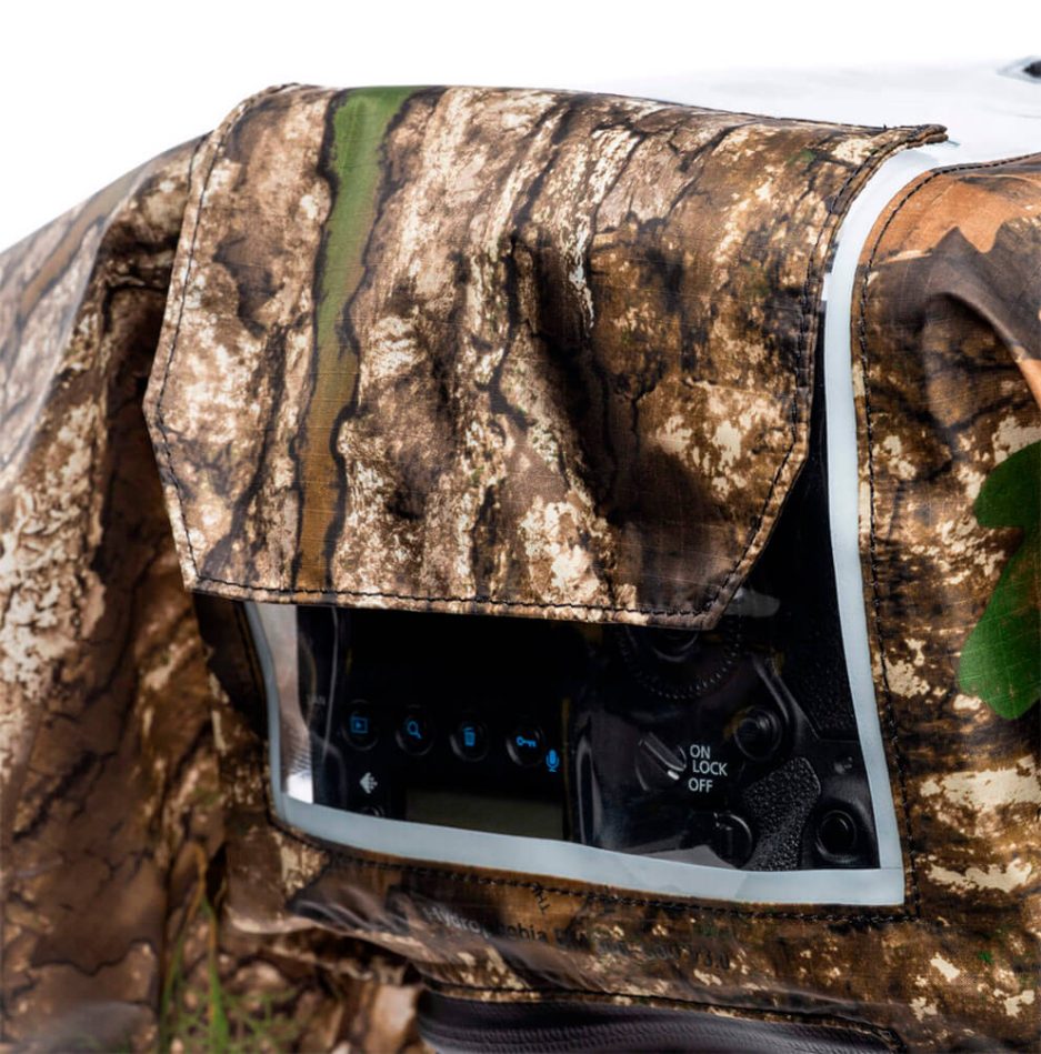 Think Tank Hydrophobia DM 300–600 V3 RealTree APX