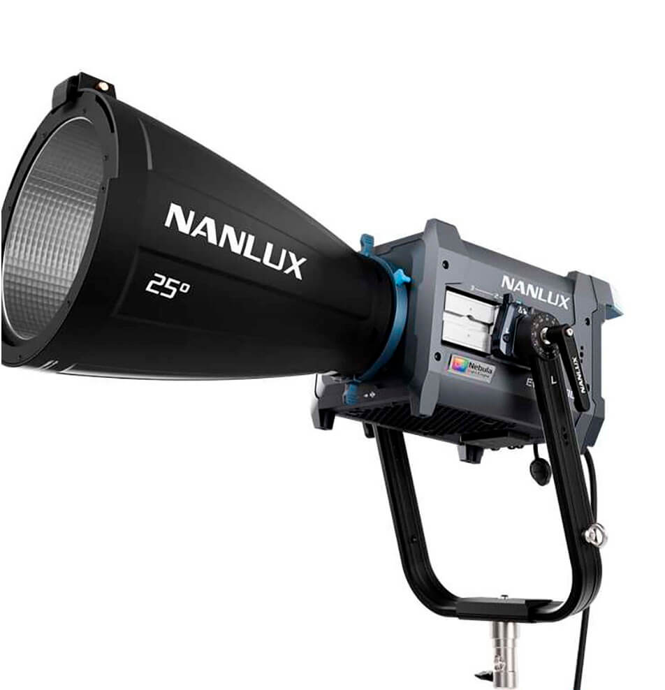 Nanlux Evoke 600C Kit con maleta Trolley – Foco LED RGBW Nanlux Evoke 600C Kit con maleta Trolley – Foco LED RGBW