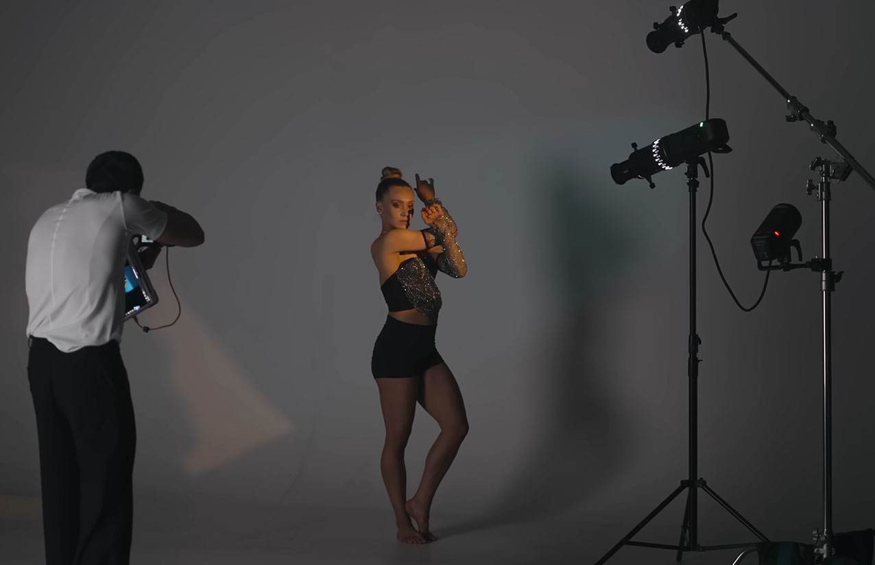 Godox AD800Pro con Spotlight Kit en estudio