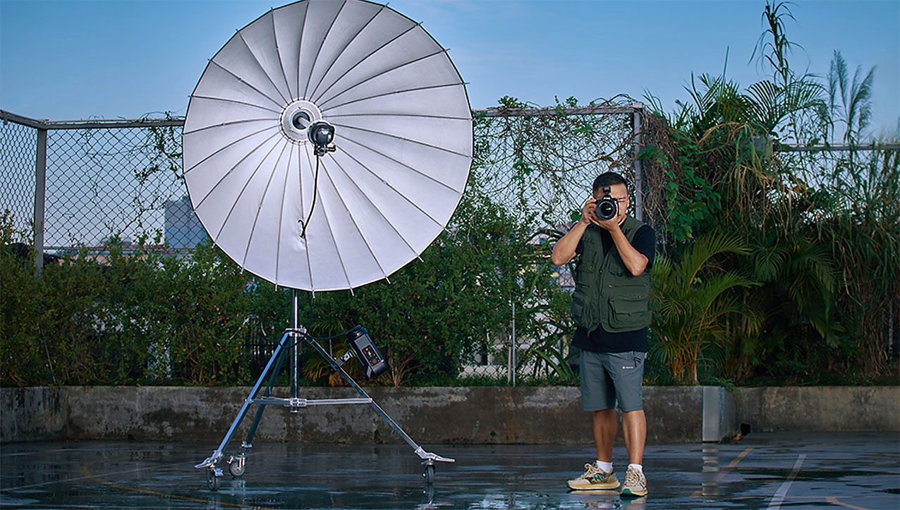 Godox AD800Pro con modificadores montados para exterior